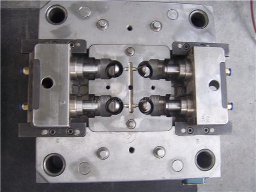 科翔模具告訴您，如何提高模具零配件加工質(zhì)量？