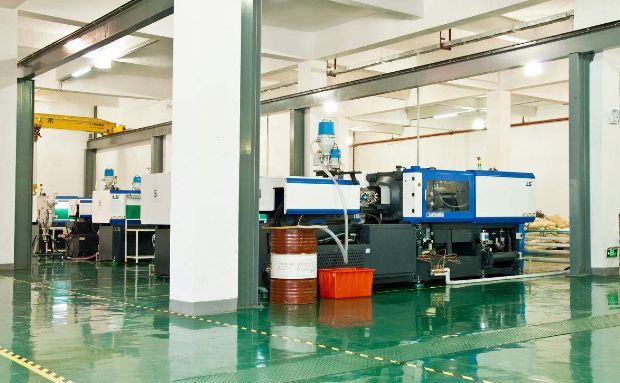 注塑模具成型制品，如果表面有裂紋該如何解決？